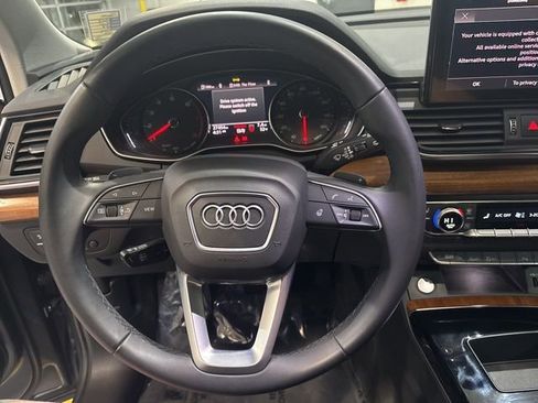Used 2023 Audi Q5 2.0T Premium w/ Convenience Package image 15