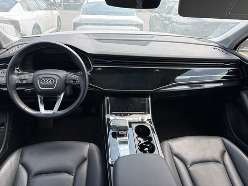 Used 2023 Audi Q7 3.0T Prestige w/ Prestige Package AWD/4WD image 9
