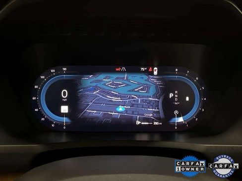 Used 2025 Volvo XC90 B6 Plus image 9