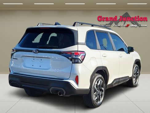 Used 2025 Subaru Forester Limited w/ Popular Package #2 image 4