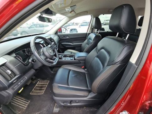 Used 2023 Nissan Pathfinder SL w/ Lighting Package (N92) AWD/4WD image 5