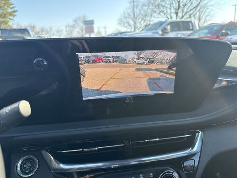 Used 2025 Buick Envista Sport Touring image 18