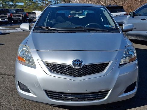 Used 2009 Toyota Yaris image 2