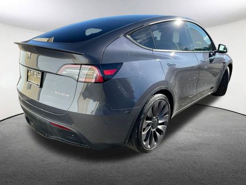 Used 2023 Tesla Model Y Performance image 15