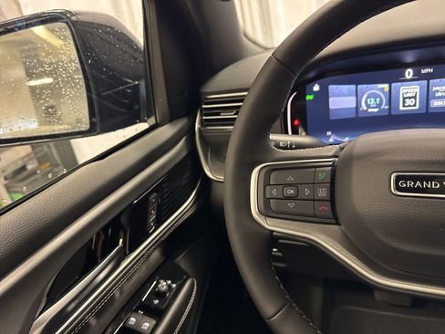 New 2026 Jeep Grand Wagoneer Limited AWD/4WD image 11