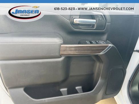 Used 2022 Chevrolet Silverado 2500 LT w/ Convenience Package image 21