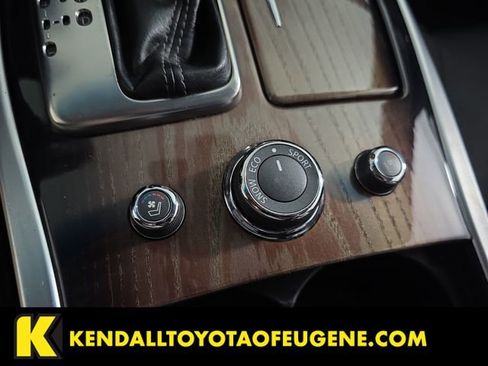 Used 2016 INFINITI Q70 L 3.7 w/ Deluxe Touring Package image 16