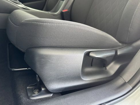 Used 2024 Toyota Corolla LE FWD image 15