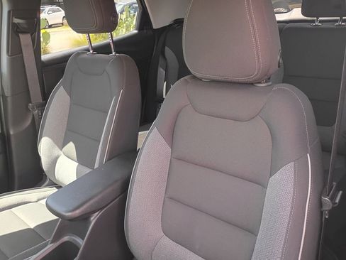 Used 2025 Chevrolet TrailBlazer LT AWD/4WD image 12