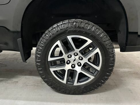 Used 2020 Chevrolet Silverado 1500 LT Trail Boss AWD/4WD image 57