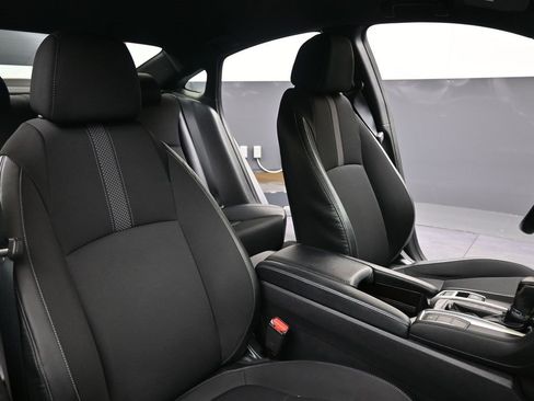 Used 2019 Honda Civic Sport image 13