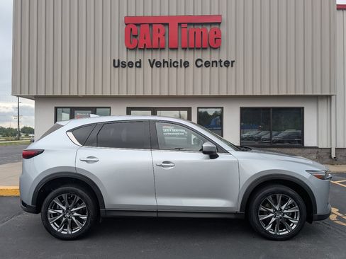 Used 2019 MAZDA CX-5 Signature image 1