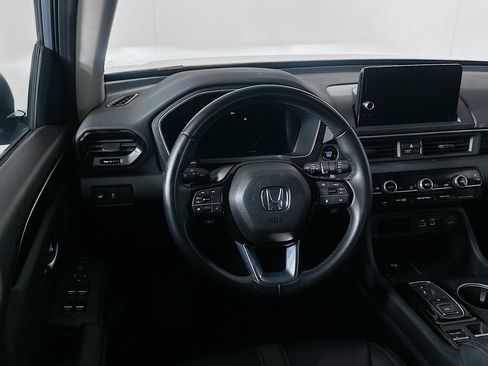 Used 2023 Honda Pilot Touring image 17