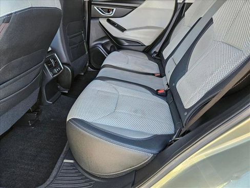 Used 2019 Subaru Forester Premium image 17