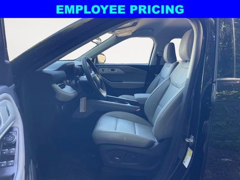 New 2026 Ford Explorer Active w/ Active Comfort Package AWD/4WD image 9