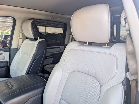 Used 2023 RAM 1500 Limited AWD/4WD image 10