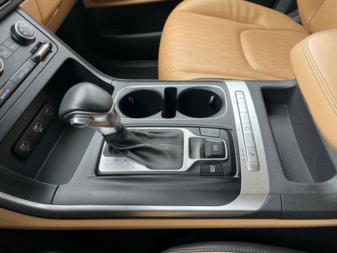 Certified 2023 Kia Carnival LX image 26