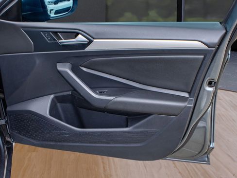 Used 2021 Volkswagen Jetta S image 16