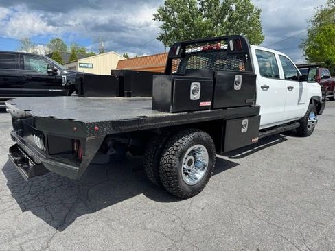 Used 2019 Chevrolet Silverado 3500 W/T w/ WT Convenience Package AWD/4WD image 2