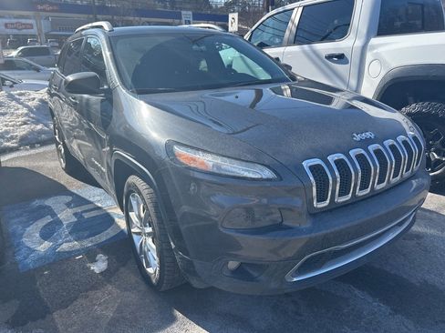 Used 2016 Jeep Cherokee Limited image 1
