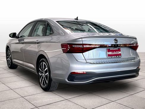 New 2026 Volkswagen Jetta SE FWD image 3