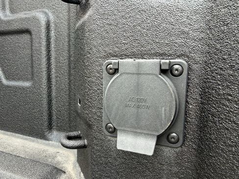 Used 2023 GMC Sierra 1500 AT4 w/ AT4 Premium Package image 21