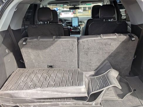 Used 2023 Ford Explorer Limited w/ Limited Technology Package image 32