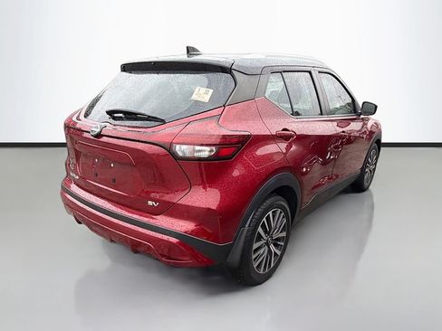 Used 2023 Nissan Kicks SV FWD image 8