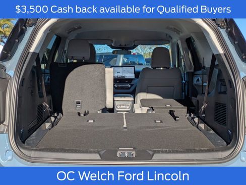 New 2026 Ford Explorer Active w/ Active Comfort Package image 13