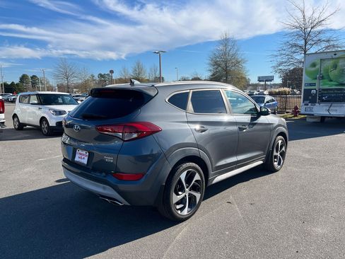 Used 2018 Hyundai Tucson Sport image 19
