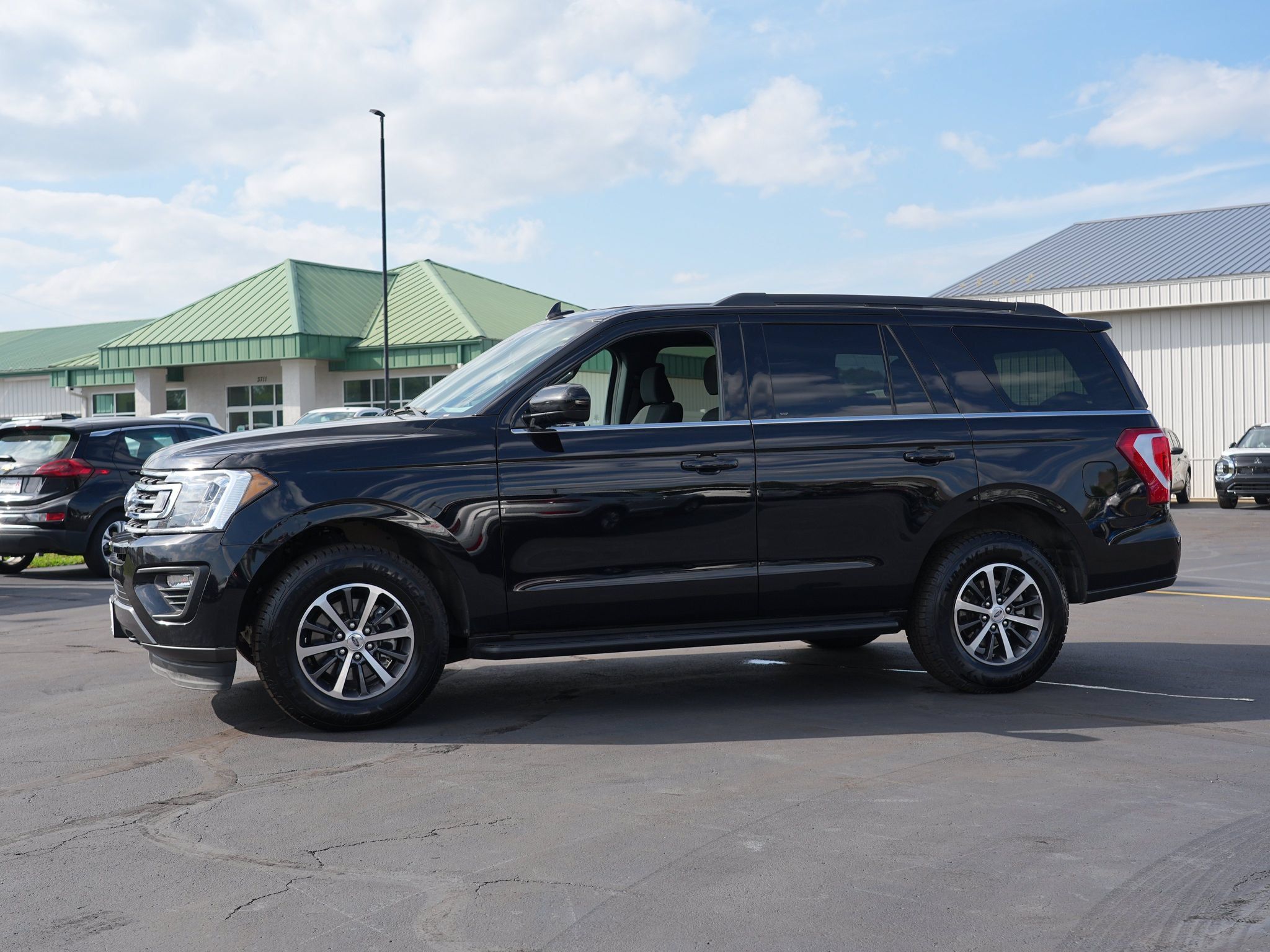 Used 2021 Ford Expedition XL AWD/4WD image 7