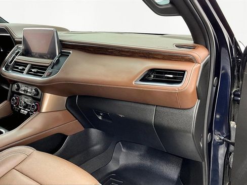 Used 2024 Chevrolet Tahoe High Country image 17