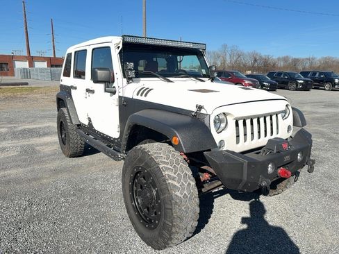 Used 2014 Jeep Wrangler Unlimited Sport w/ Quick Order Package 24S image 8