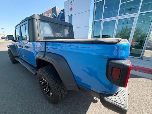 Used 2022 Jeep Gladiator Sport AWD/4WD image 18