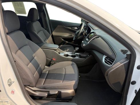 Used 2024 Chevrolet Malibu LT w/ Sport Edition FWD image 24