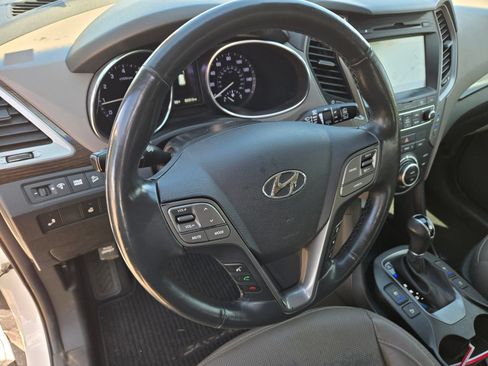 Used 2017 Hyundai Santa Fe Sport FWD image 10