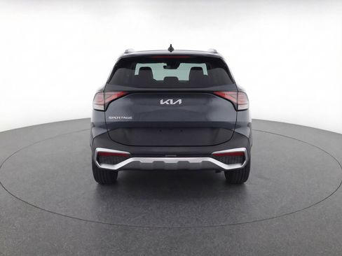 Used 2025 Kia Sportage LX image 7