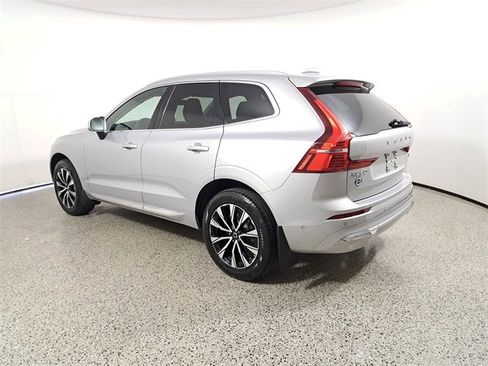 Used 2023 Volvo XC60 B5 Plus w/ Climate Package image 7