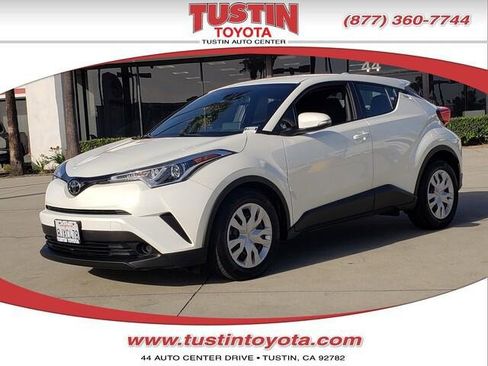 Certified 2019 Toyota C-HR LE image 1