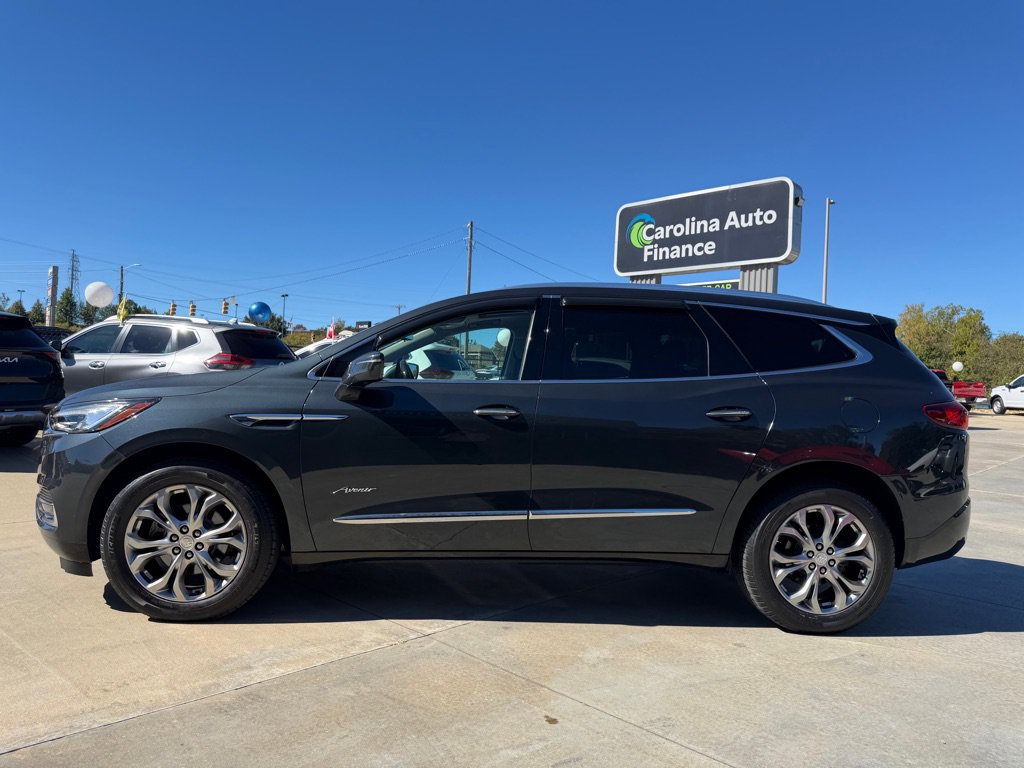 Used 2019 Buick Enclave Avenir w/ Avenir Technology Package AWD/4WD image 3