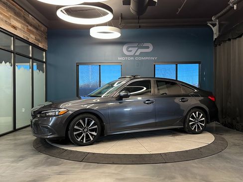 Used 2022 Honda Civic EX image 7