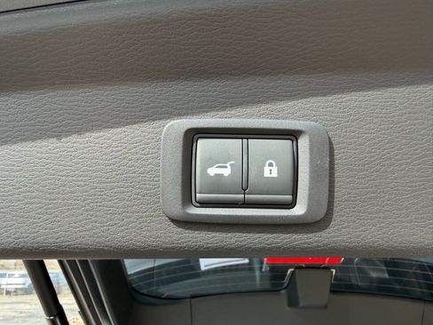 New 2026 Mitsubishi Outlander SEL image 18