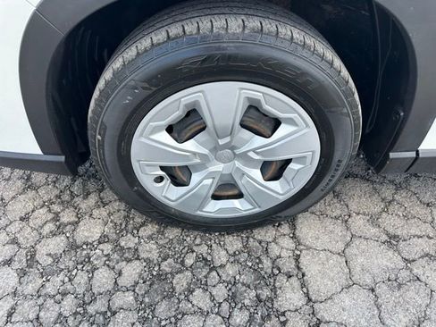 Used 2023 Subaru Forester AWD/4WD image 9