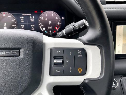 Used 2024 Land Rover Defender 110 S image 12