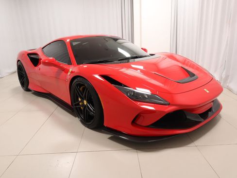 Used 2022 Ferrari F8 Tributo image 5