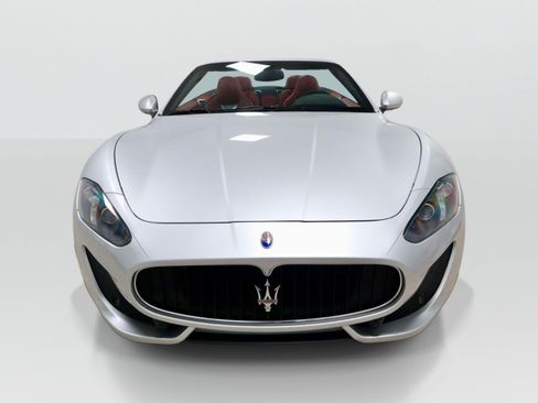 Used 2016 Maserati GranTurismo Sport RWD image 8