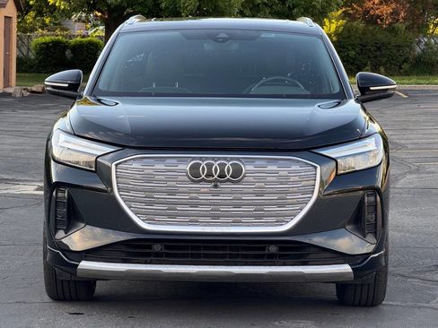 Used 2022 Audi Q4 e-tron Premium AWD/4WD image 2