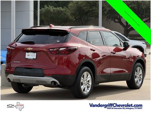Used 2022 Chevrolet Blazer LT FWD image 4