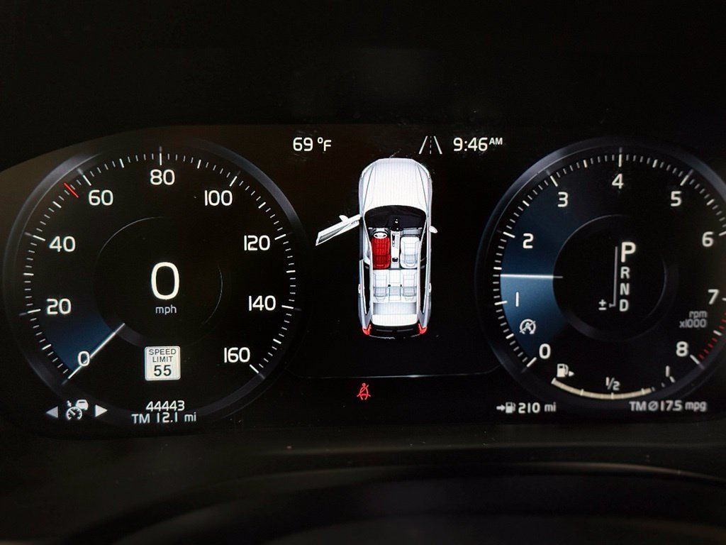 Used 2019 Volvo XC60 T6 Inscription AWD/4WD image 13
