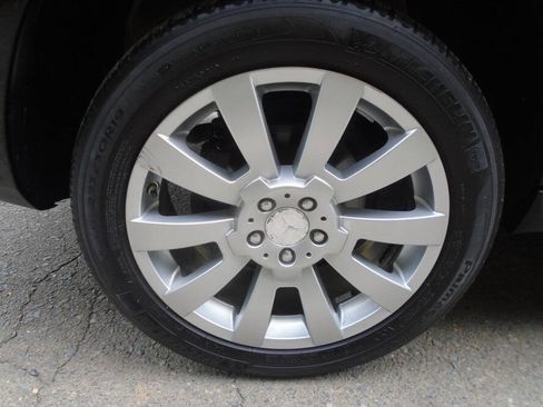 Used 2011 Mercedes-Benz GLK 350 4MATIC image 32